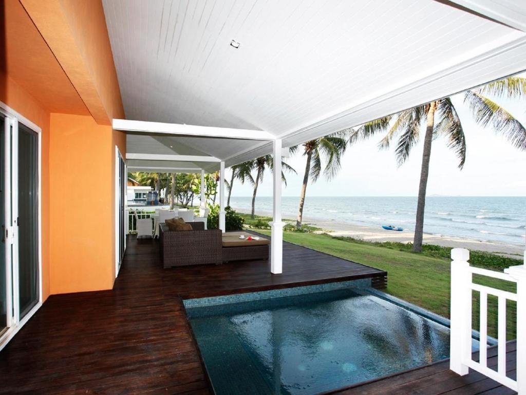 Nishaville Resort Prachuap Khiri Khan Bilik gambar